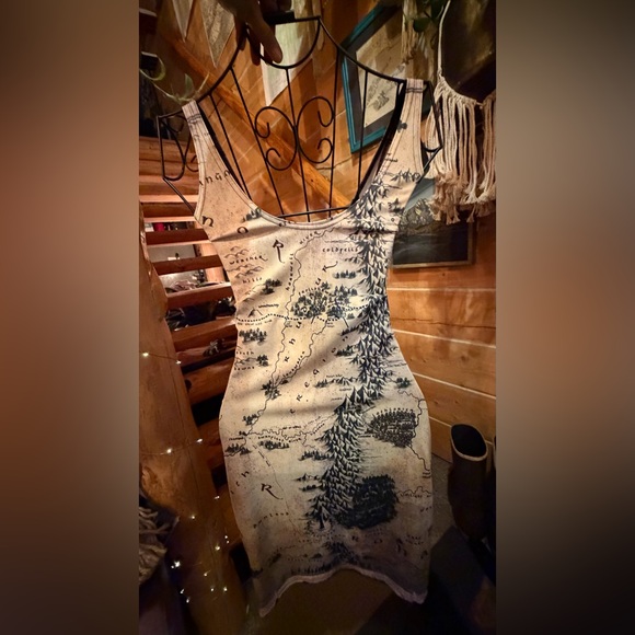 EUC blackmilk lord of the rings map dress! - Picture 6 of 7